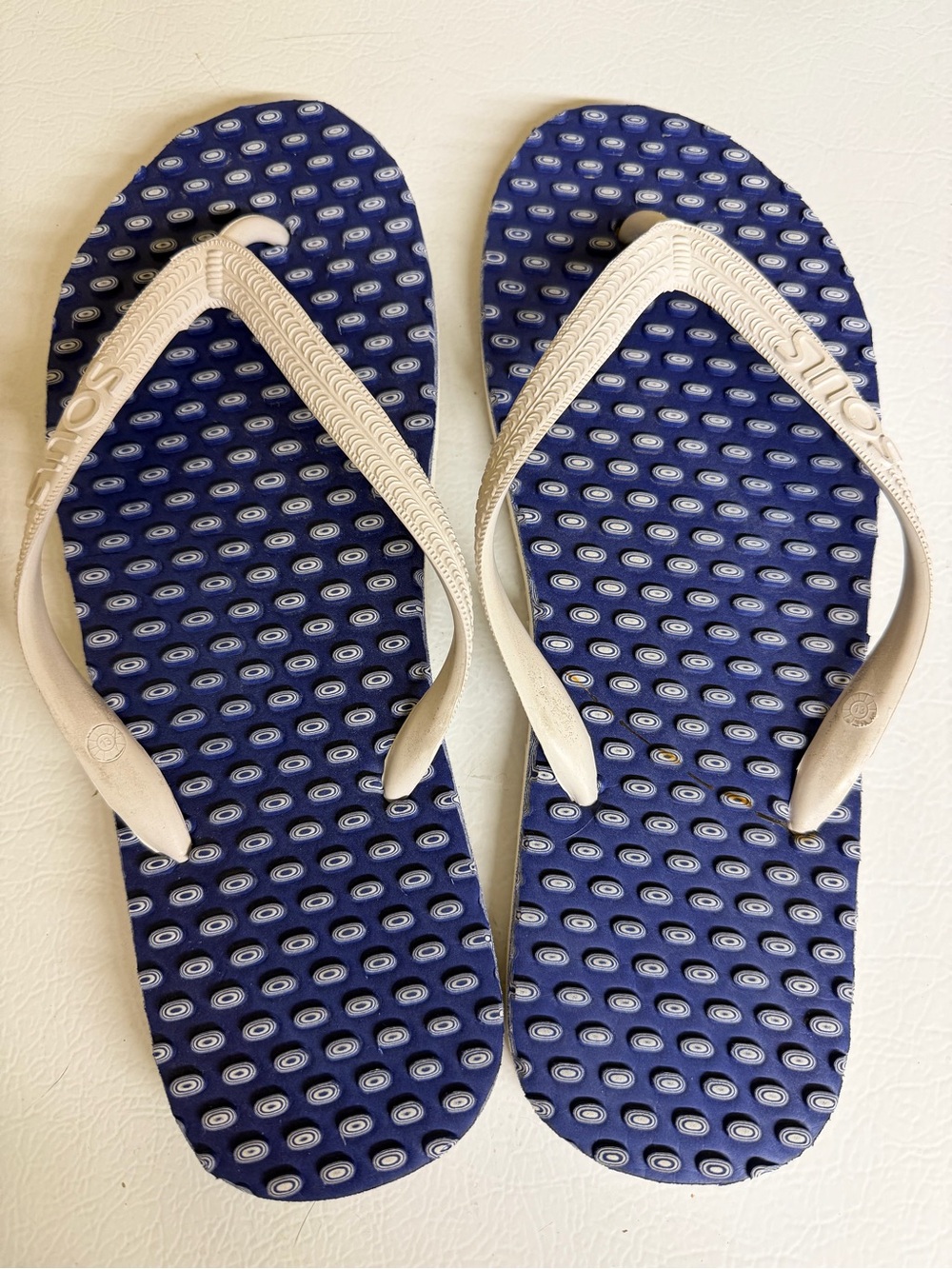 Souls Women’s/Men’s Massaging Navy Flip-Flops